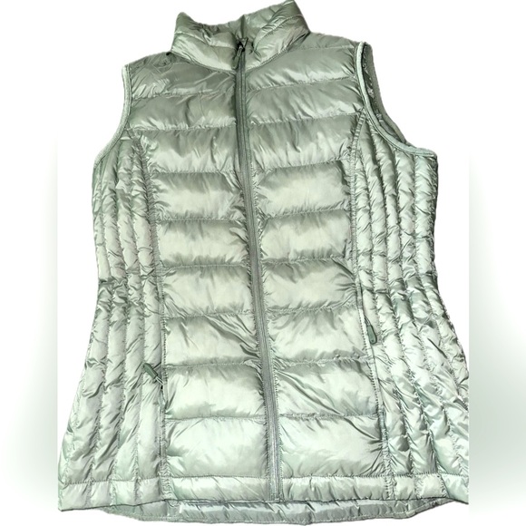 32 Degrees Women's Lightweight Warmth Packable Vest, Black, Large